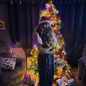 Meet your Posher, Ava